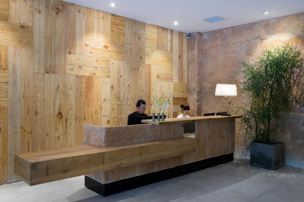 Silverland Yen Khách sạn 4*